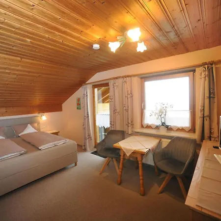 Haus Sonnenfels Gasthof